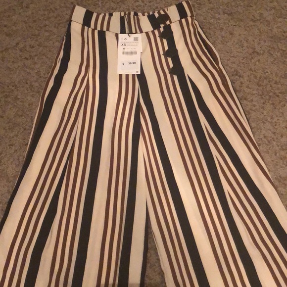 Zara Pants - Zara cropped pants